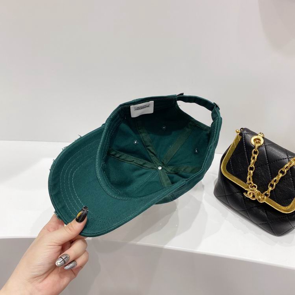 Bv*b*rry Hat